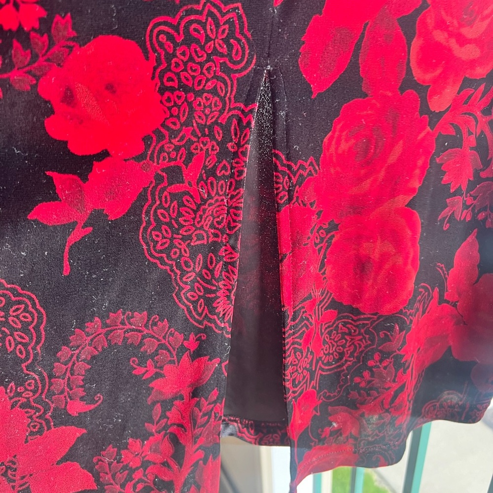 Lithie Lee Woman Black Red Velvet Floral Midi Pencil Skirt 18W - Picture 6 of 10